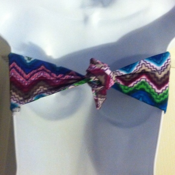 L-Space D cup bikini top - Picture 3 of 3